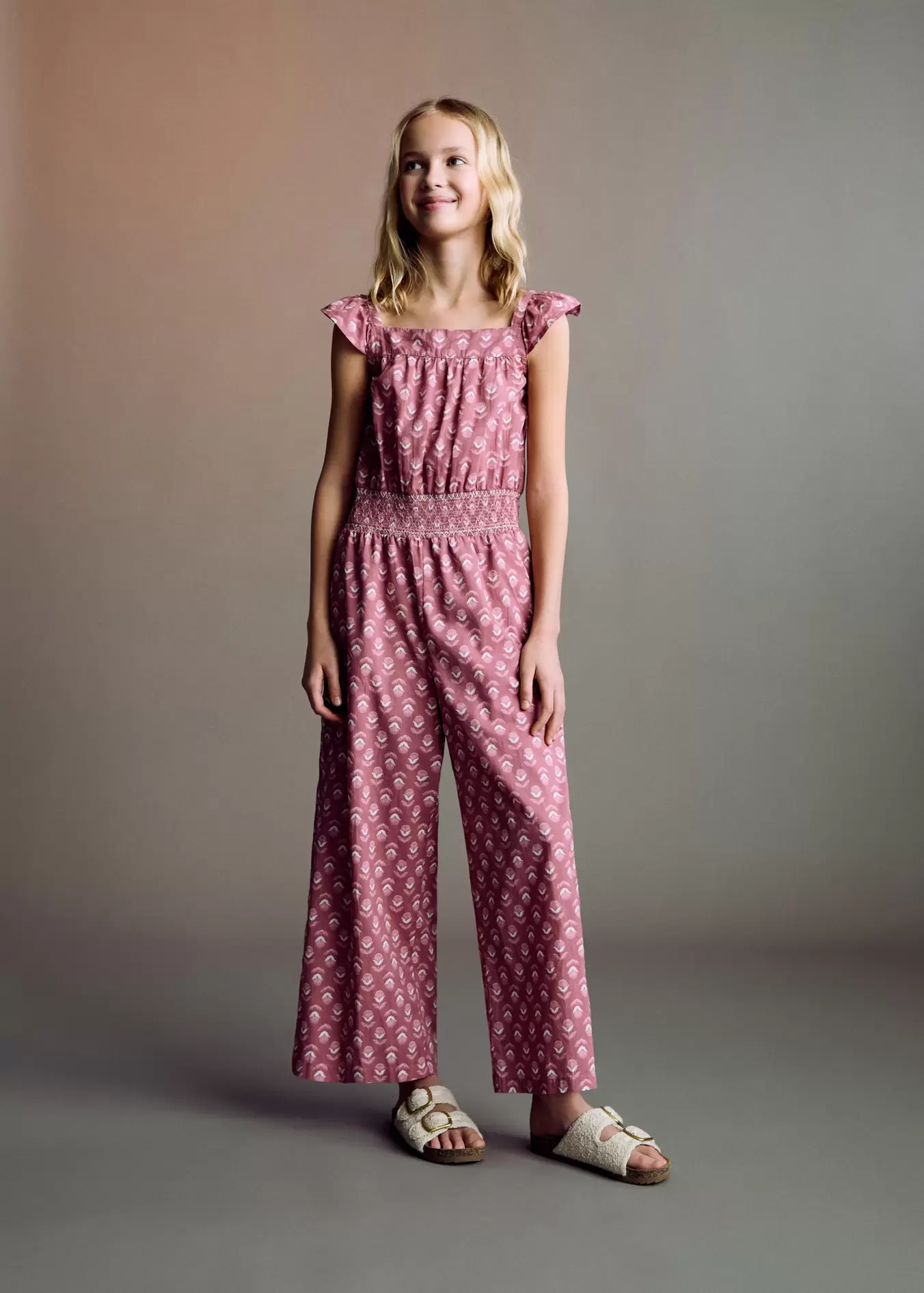 Oferta de Mono largo estampado por 27,99€ en MANGO Kids