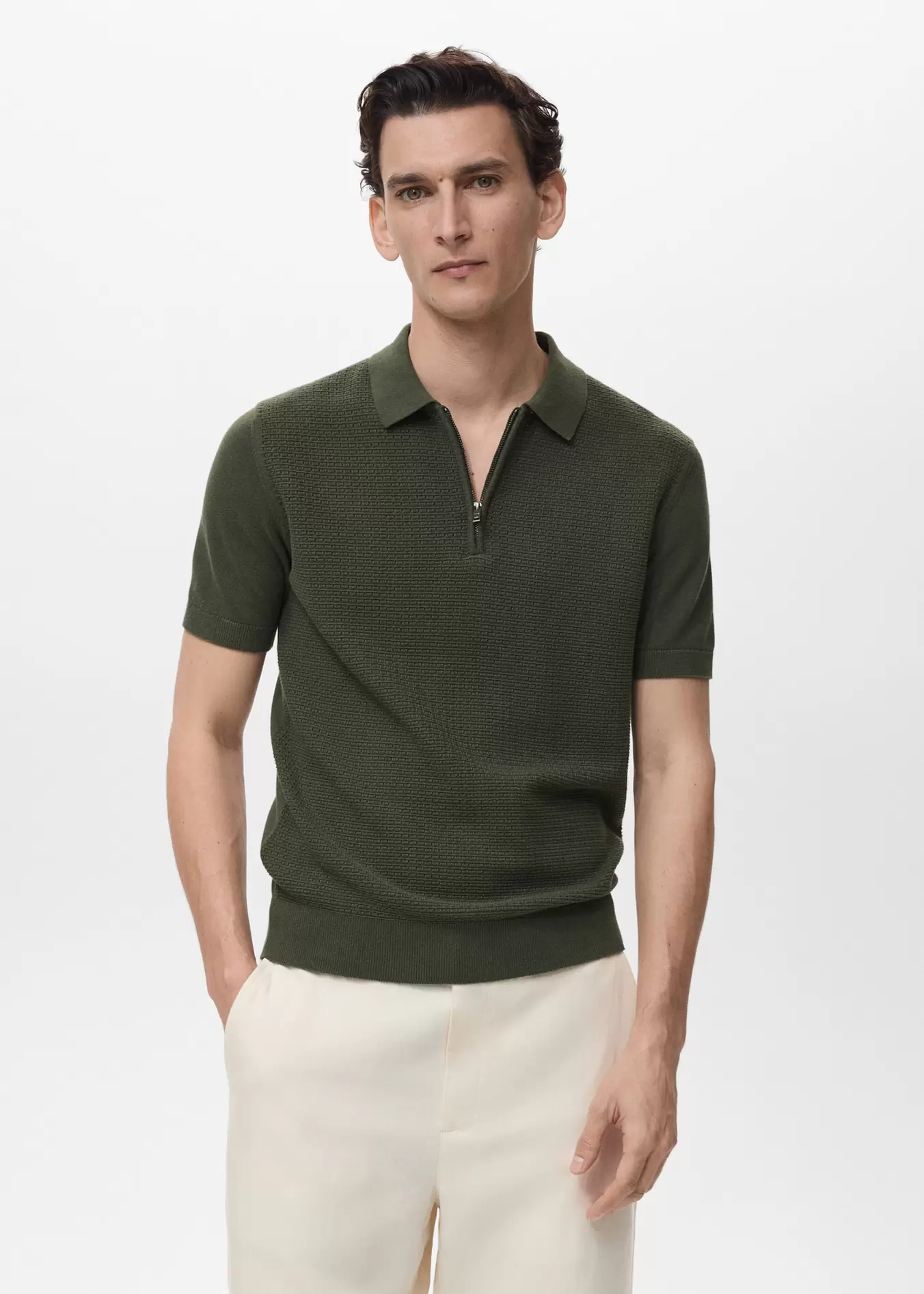 Oferta de Polo punto algodón calado por 29,99€ en MANGO Man