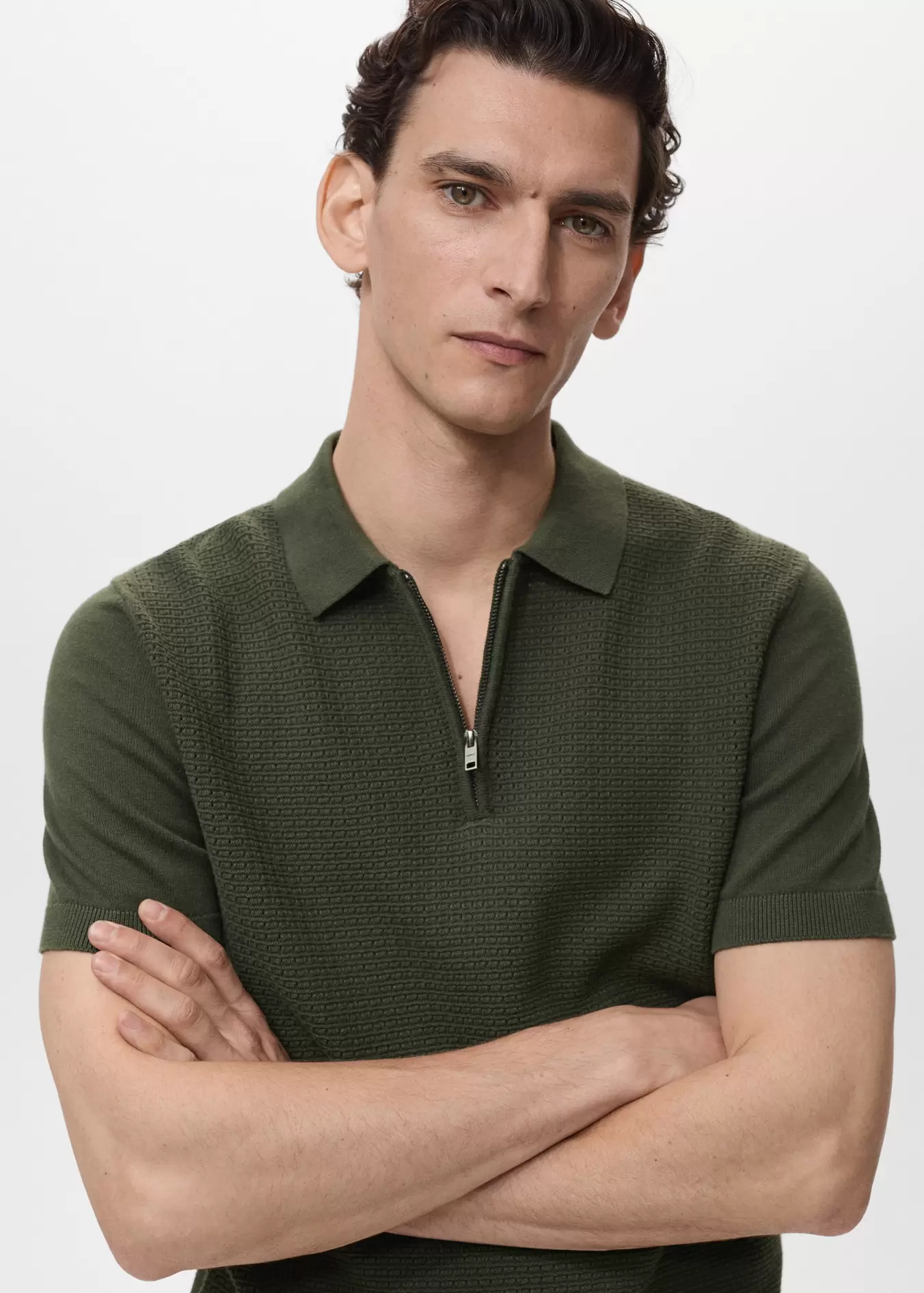 Oferta de Polo punto algodón calado por 29,99€ en MANGO Man