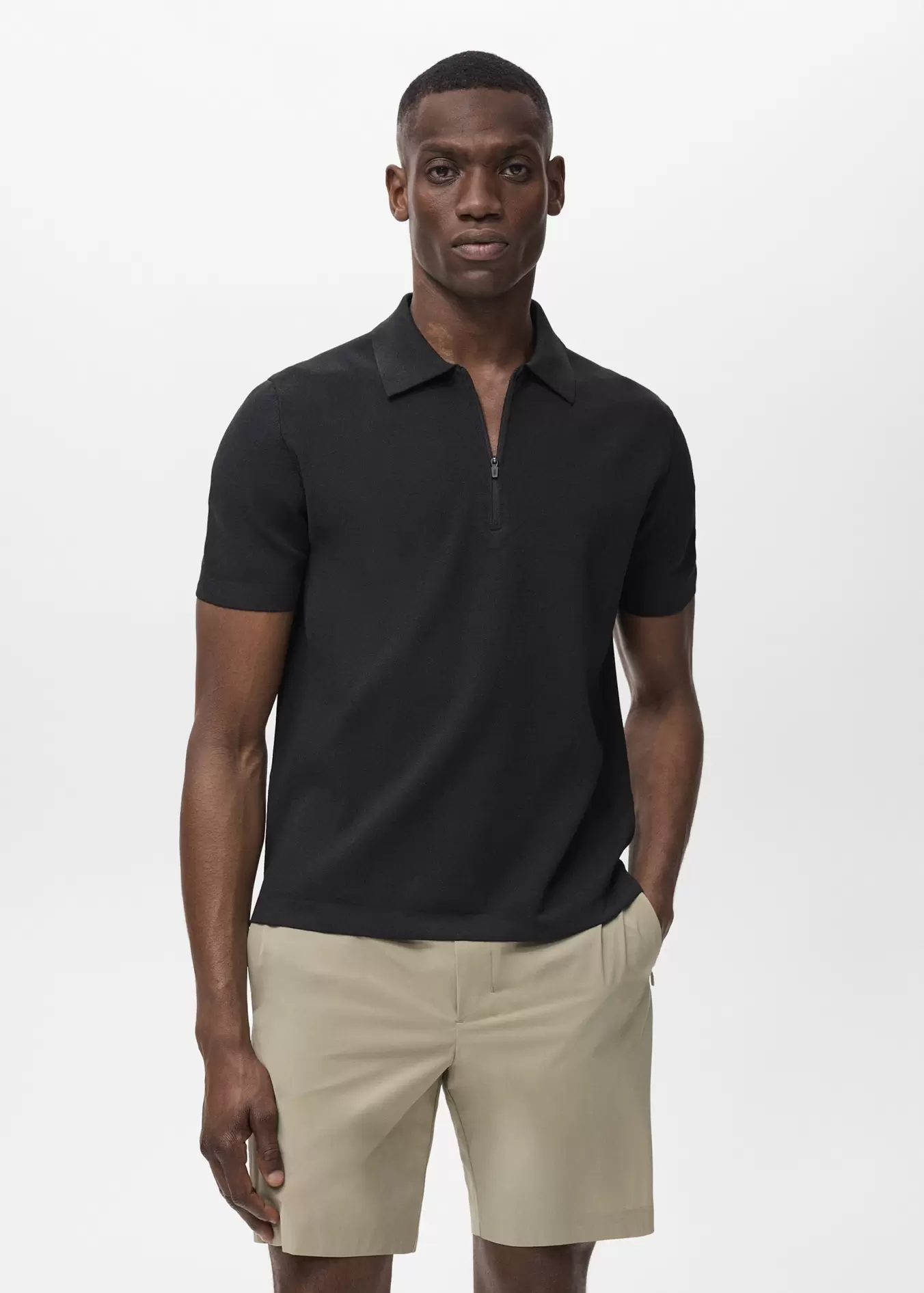 Oferta de Polo cremallera punto fino COOLMAX® por 45,99€ en MANGO Man