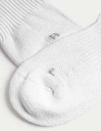 Oferta de Pack de 5 pares de calcetines Trainer Liners™ de algodón por 14€ en Marks & Spencer