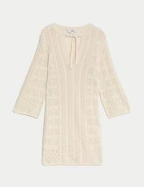 Oferta de Vestido de punto de algodón texturizado de escote en pico por 58€ en Marks & Spencer