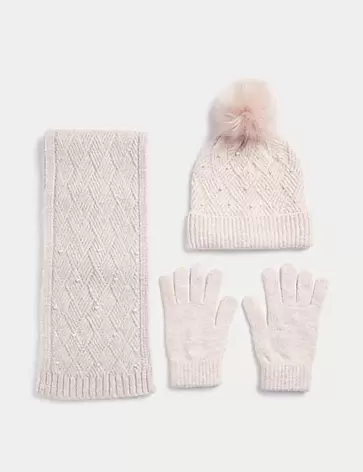 Oferta de Conjunto infantil de guantes, bufanda y gorro con abalorios (6-13 años) por 28€ en Marks & Spencer