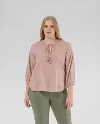 Oferta de BLUSA RAYAS CON HILO METALICO ROSA por 35,99€ en October