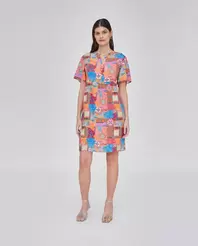 Oferta de VESTIDO ESTAMPADO CUELLO REDONDO Y MANGA TRES CUARTOS MULTICOLOR por 59,99€ en October