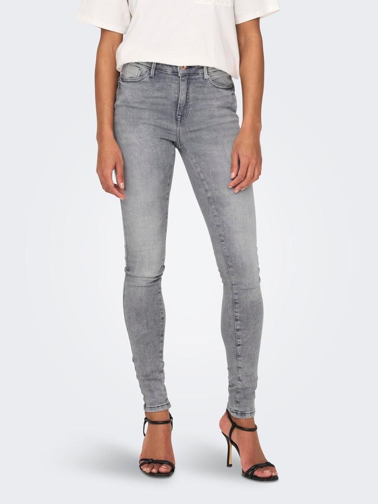 Oferta de ONLPower lif mid Efecto realce Jeans skinny fit por 39,99€ en ONLY