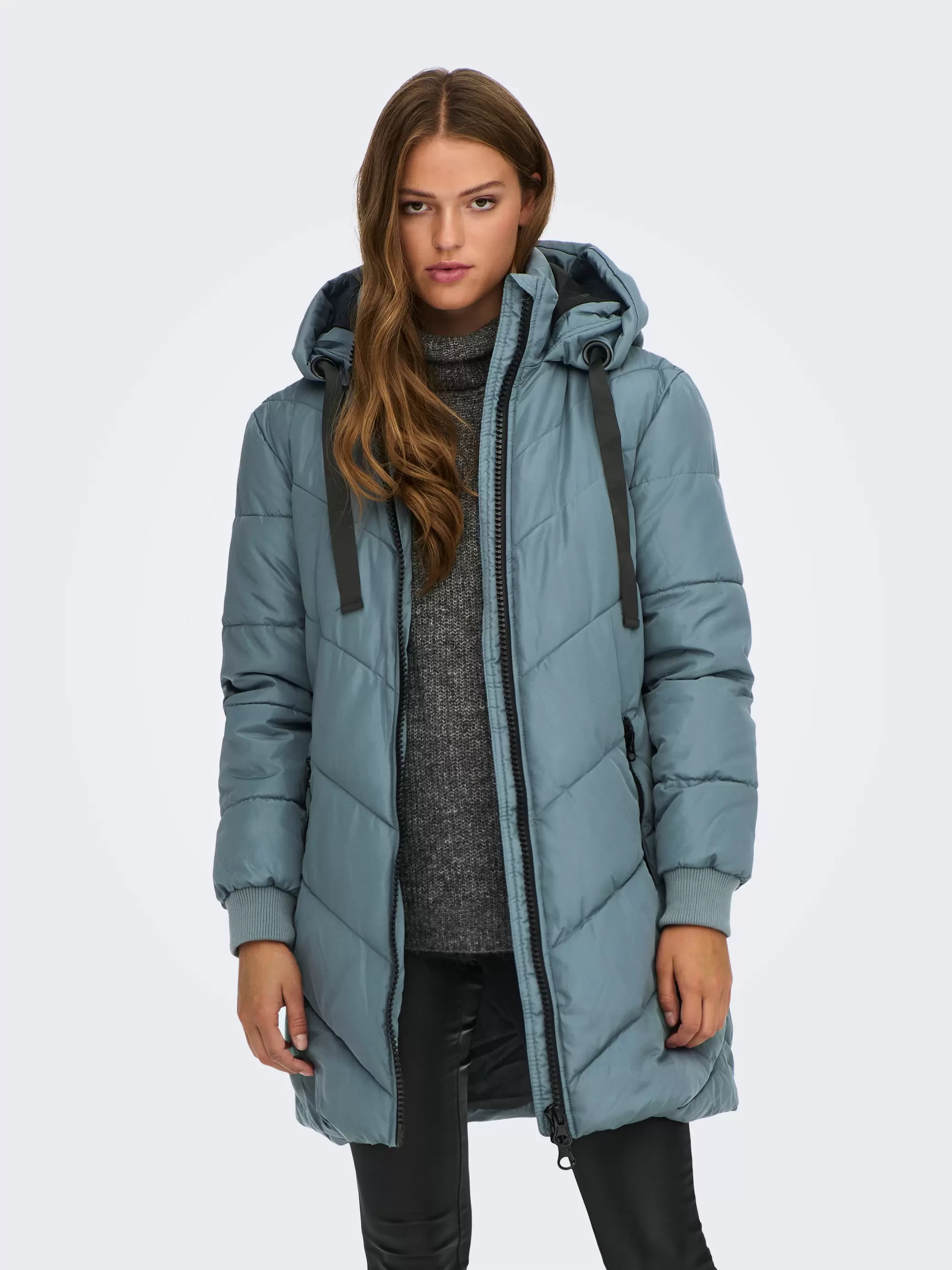 Oferta de JDYSKYLAR Parka larga por 69,99€ en ONLY