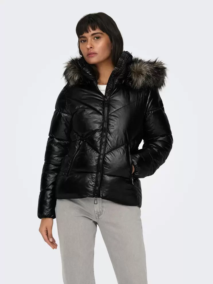 Oferta de ONLFEVER Chaqueta corta acolchada por 79,99€ en ONLY