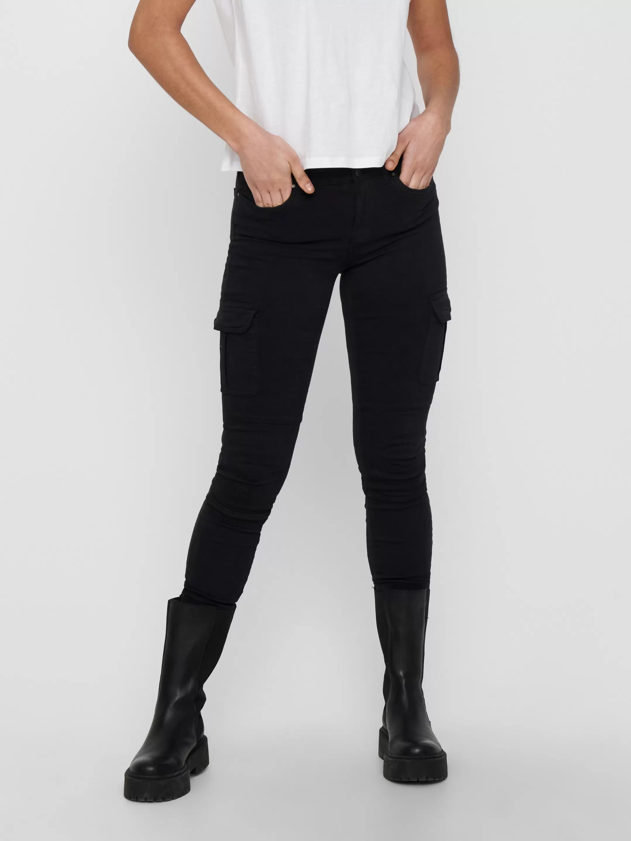 Oferta de ONLMISSOURI Corte slim Pantalones cargo por 44,99€ en ONLY