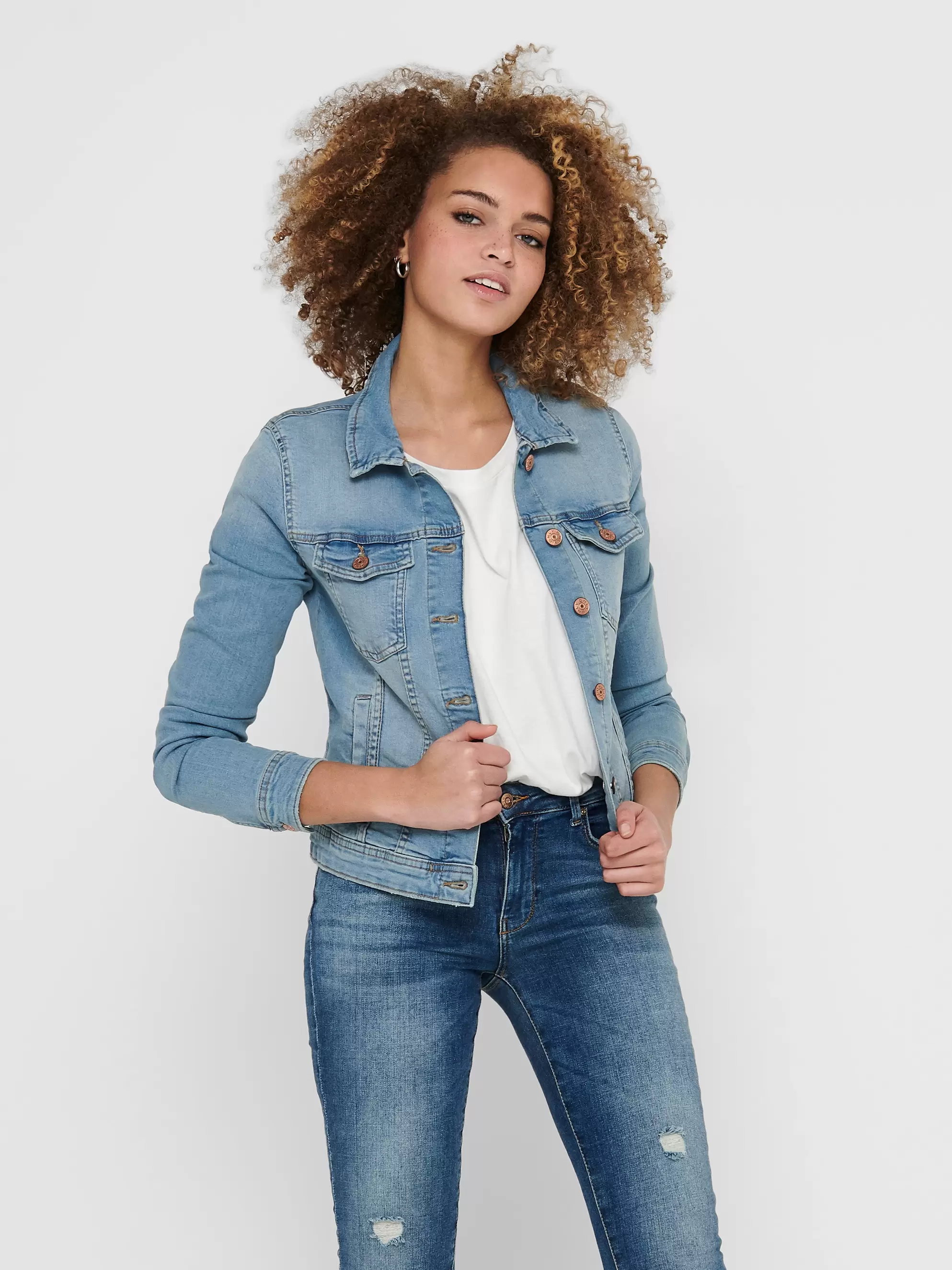 Oferta de ONLTIA Chaqueta vaquera por 44,99€ en ONLY