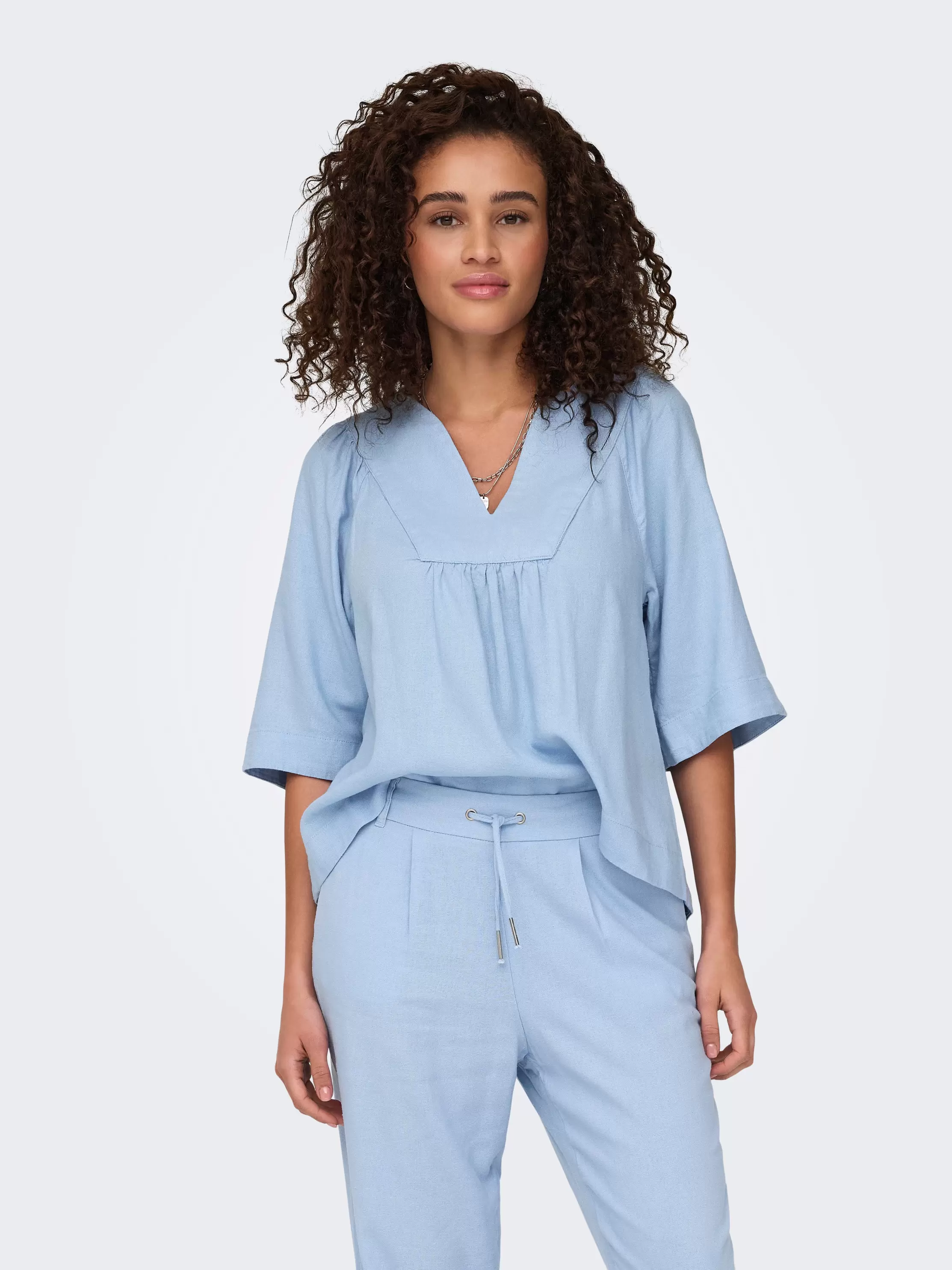 Oferta de ONLCARO Camiseta por 34,99€ en ONLY