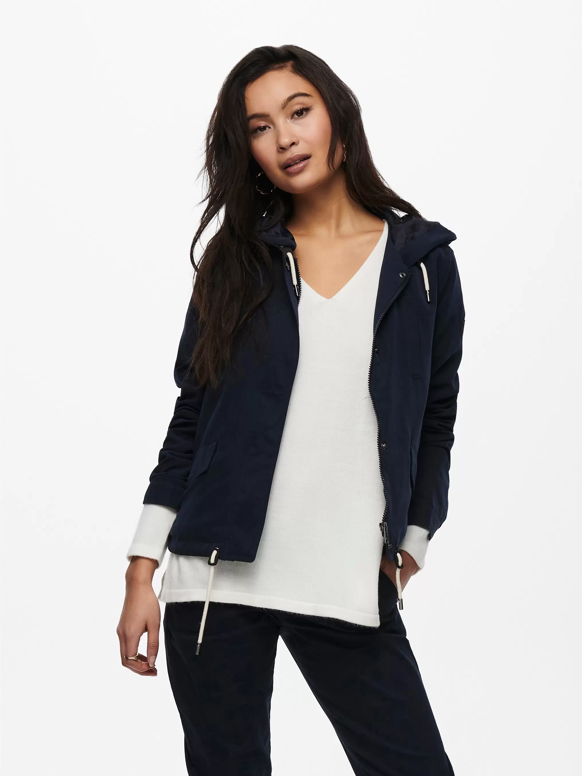 Oferta de ONLSKYLAR Chaqueta por 39,99€ en ONLY