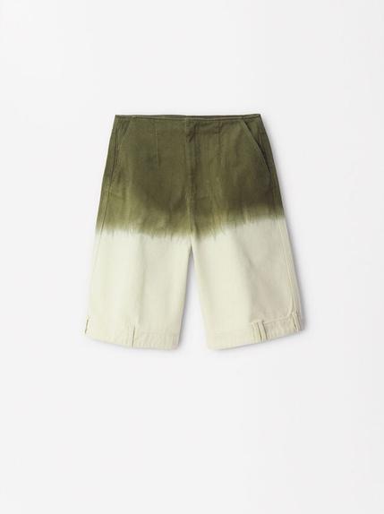 Oferta de Tie-Dye Denim Shorts por 39,99€ en Parfois