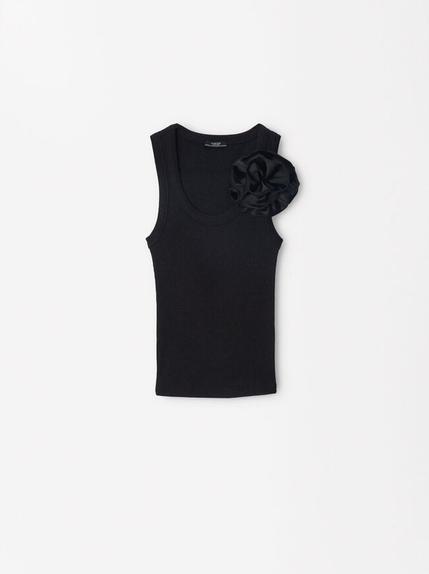 Oferta de T-Shirt With Flower por 15,99€ en Parfois