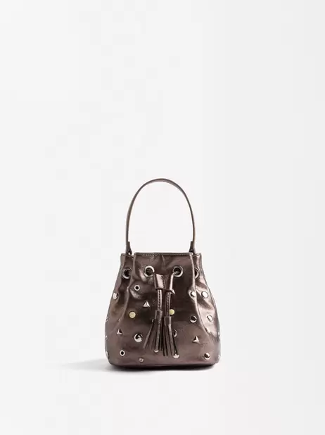 Oferta de Crossbody Bag With Studs por 29,99€ en Parfois