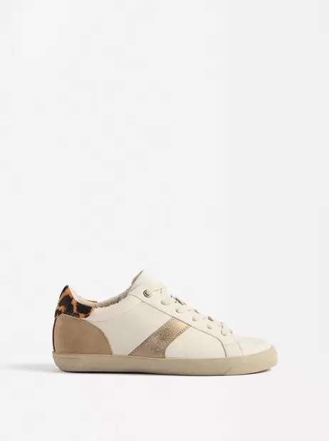 Oferta de Contrasting Trainers por 39,99€ en Parfois