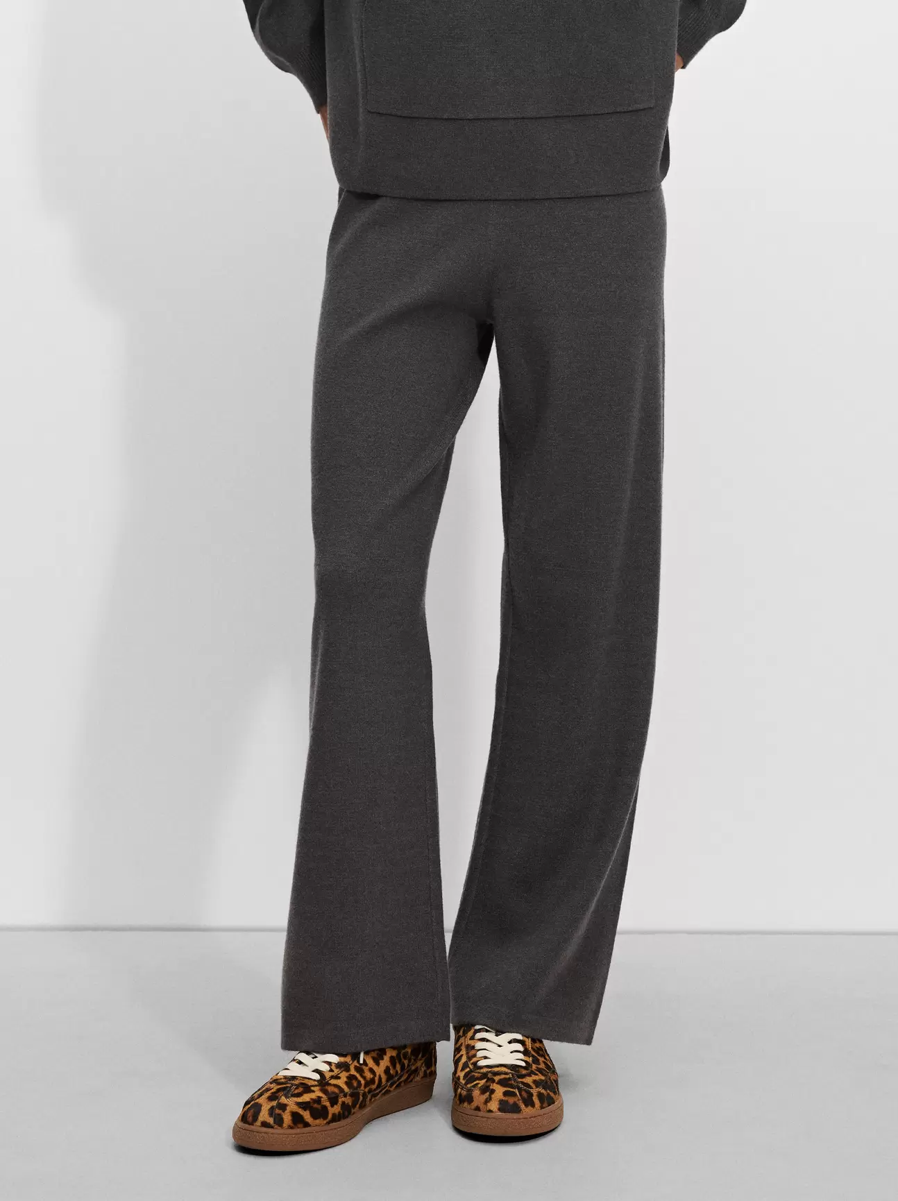 Oferta de Knit Trousers por 32,99€ en Parfois