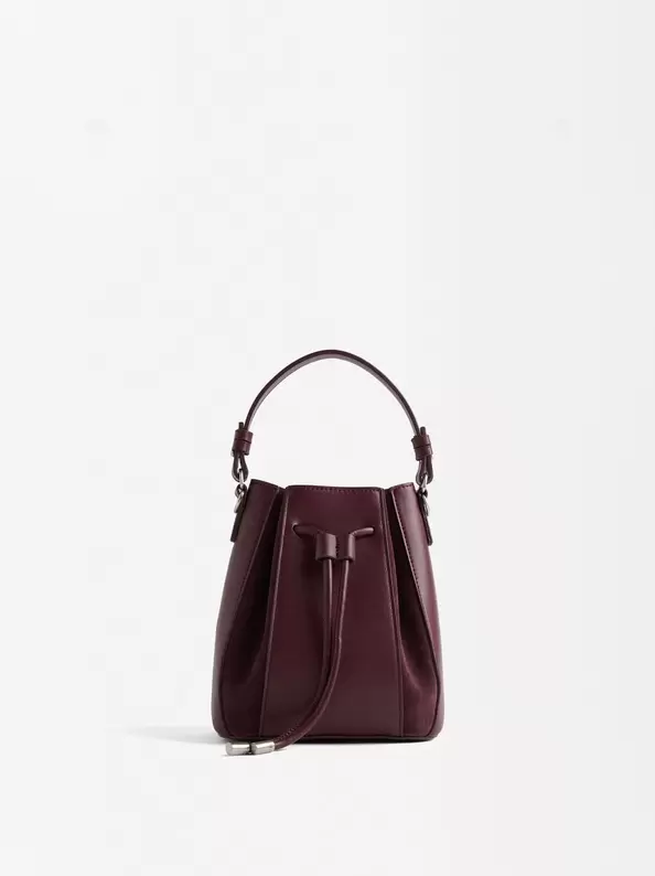 Oferta de Bucket Bag With Leather por 27,99€ en Parfois