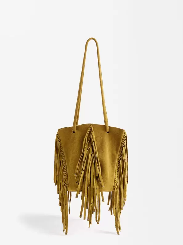 Oferta de Leather Bucket Bag With Fringes por 45,99€ en Parfois