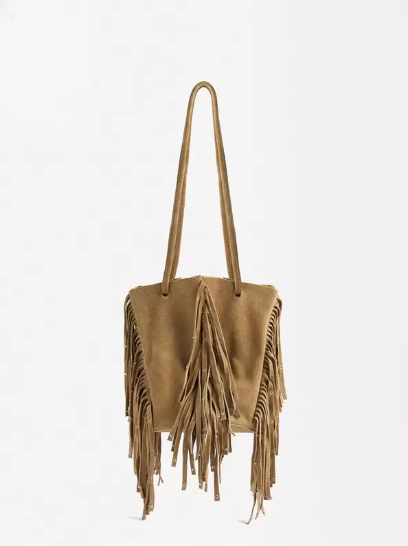 Oferta de Leather Bucket Bag With Fringes por 45,99€ en Parfois