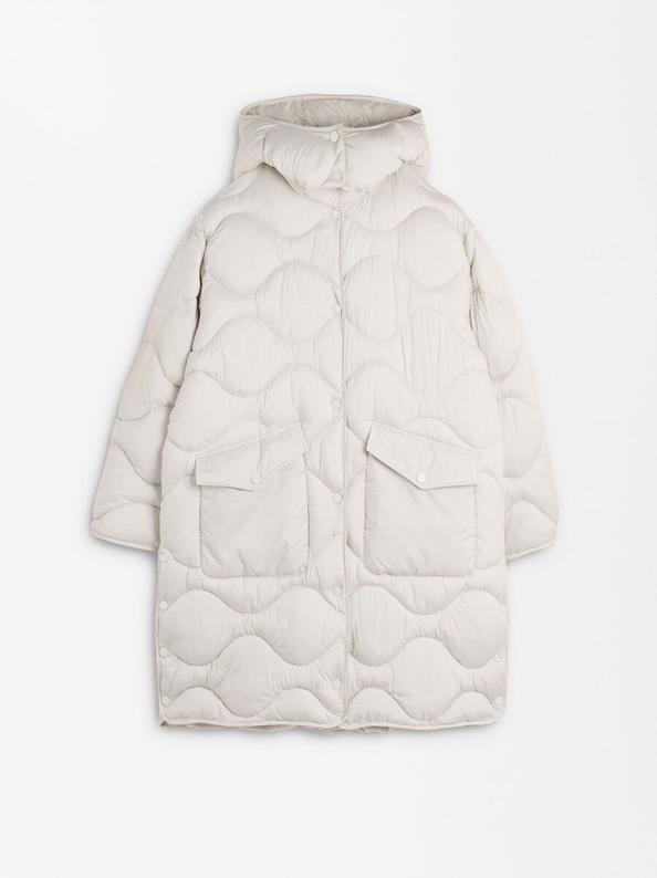 Oferta de Quilted Coat With Hood por 69,99€ en Parfois