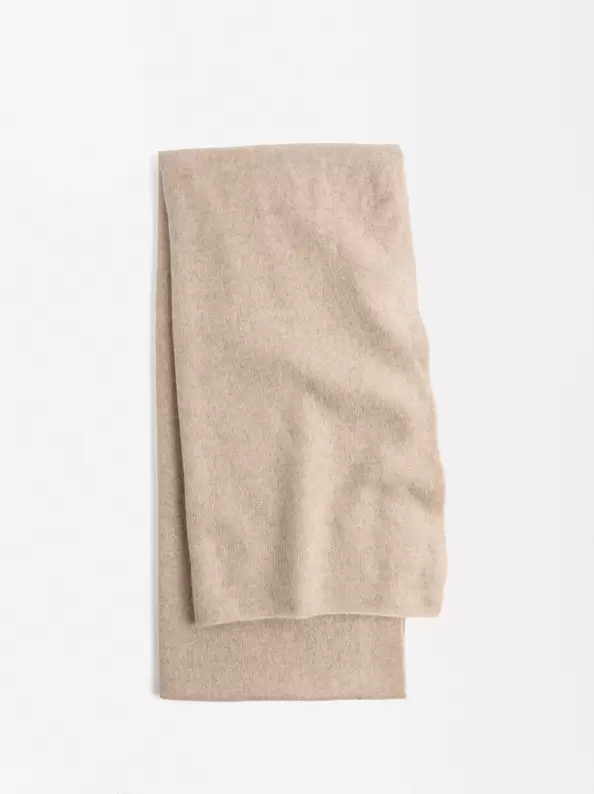 Oferta de Cashmere Scarf por 69,99€ en Parfois