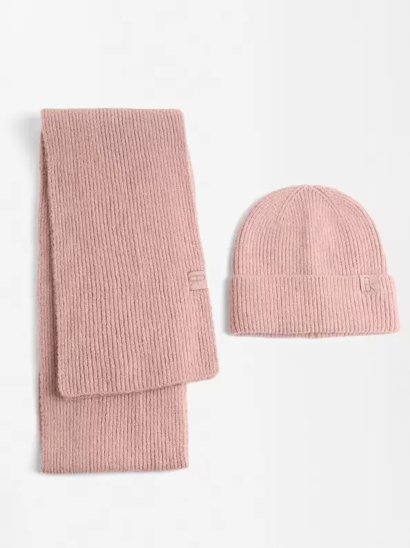 Oferta de Hat And Scarf Set With Wool Blend por 32,99€ en Parfois