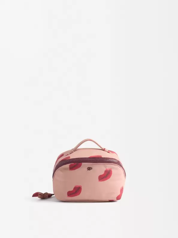 Oferta de Printed Nylon Multi-Purpose Bag por 15,99€ en Parfois