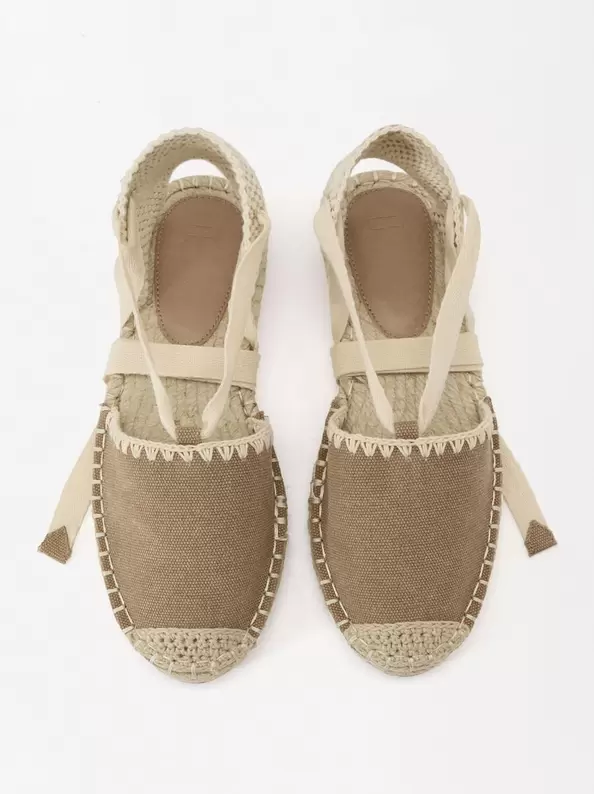 Oferta de Tied Jute Espadrilles por 15,99€ en Parfois