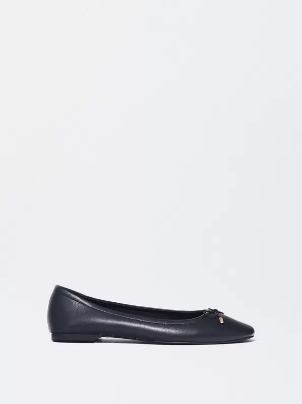 Oferta de Ballet Flats With Bow por 7,99€ en Parfois