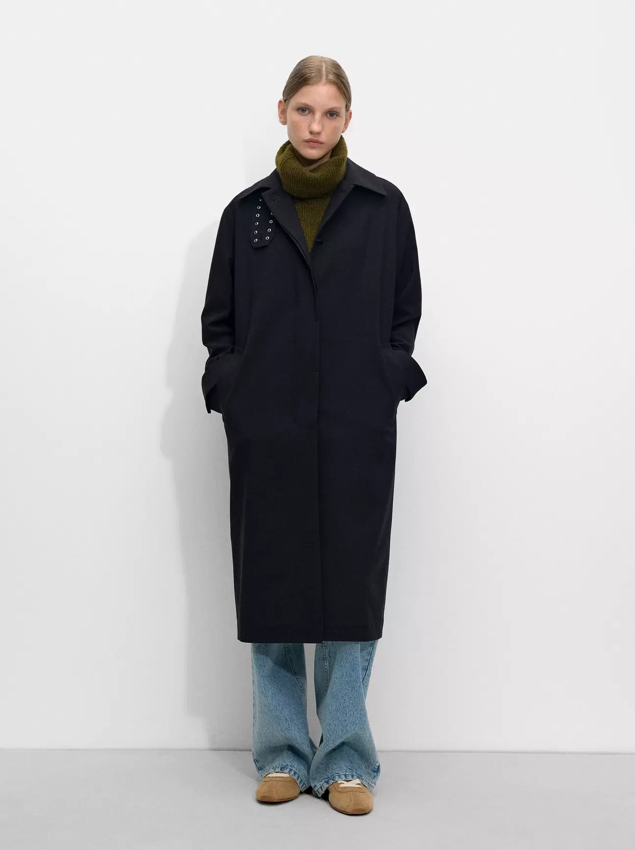 Oferta de Long Coat With Wool por 49,99€ en Parfois