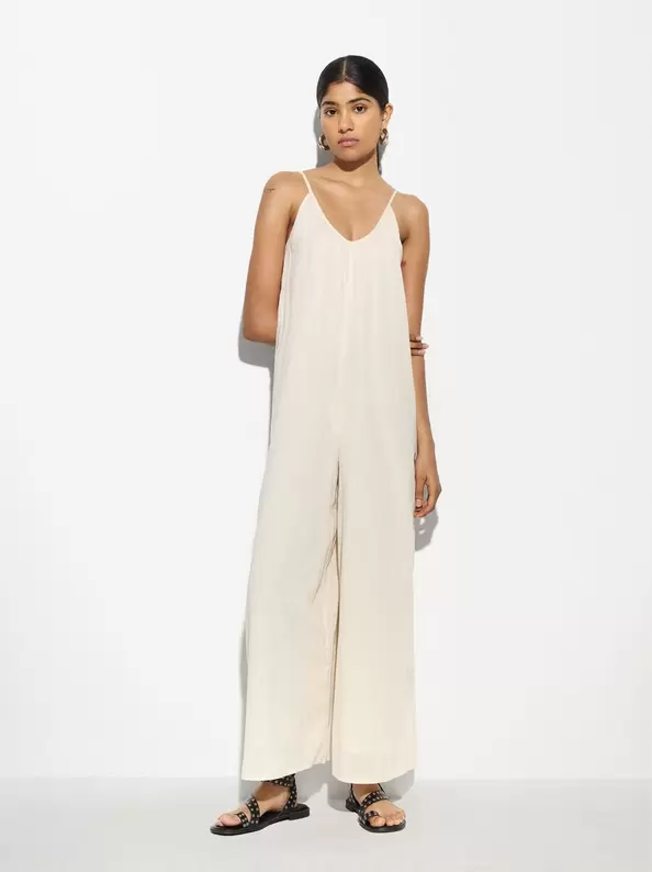 Oferta de Online Exclusive -Cotton Midi Jumpsuit por 15,99€ en Parfois