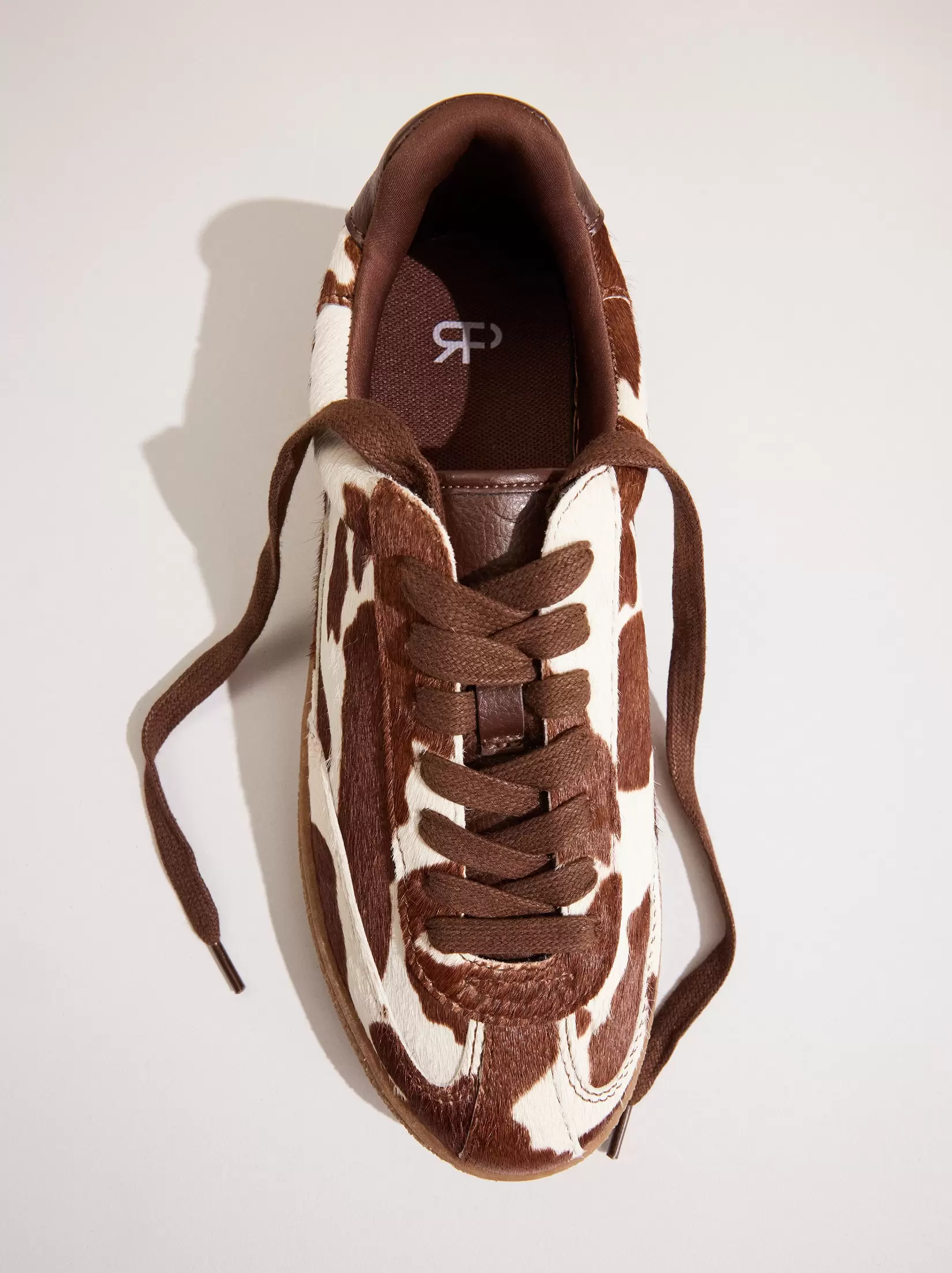 Oferta de Animal Print Leather Sneakers por 49,99€ en Parfois