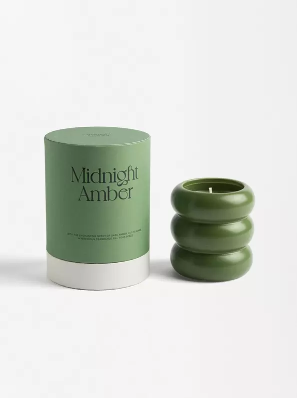 Oferta de Scented Candle Midnight Amber por 17,99€ en Parfois