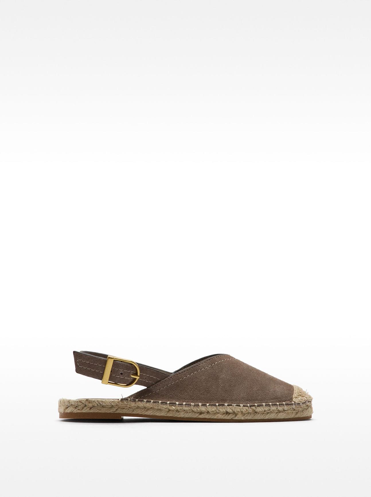 Oferta de Leather espadrilles with buckle por 32,99€ en Parfois