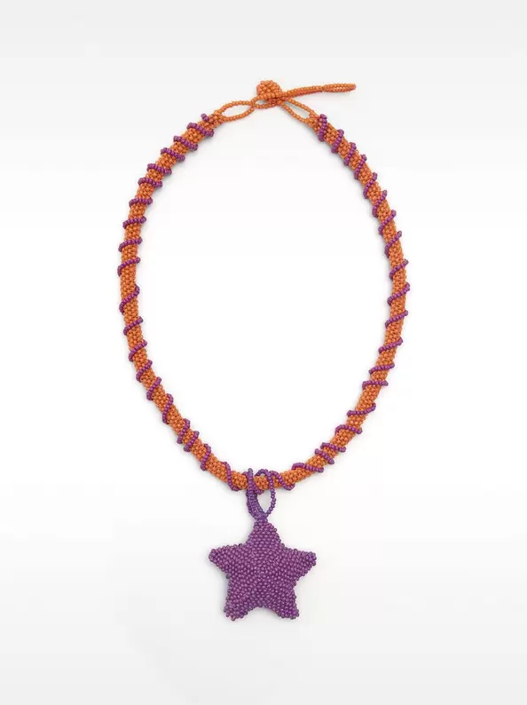 Oferta de Short beaded necklace with star por 29,99€ en Parfois