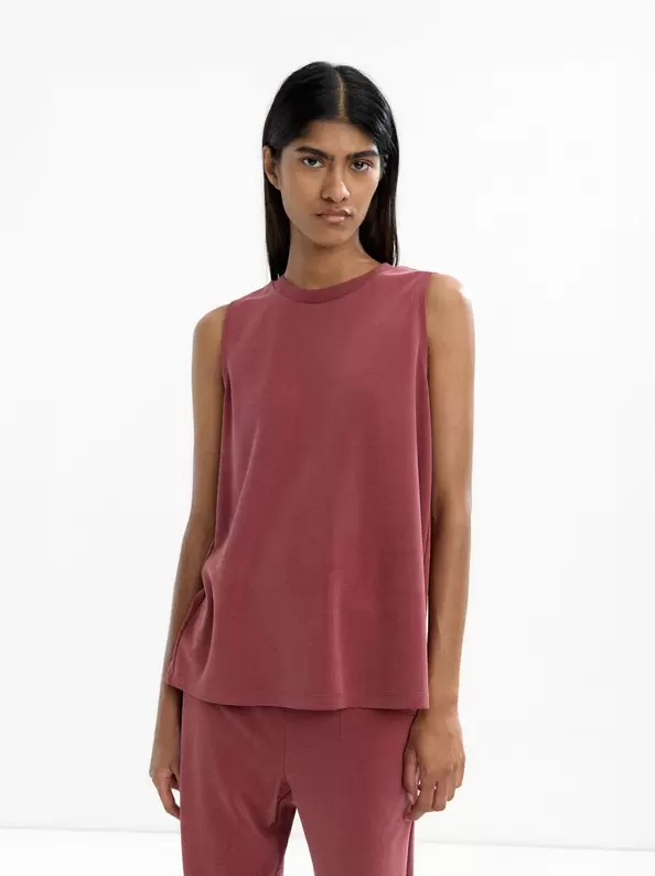 Oferta de Plain top with pleat por 23,99€ en Parfois
