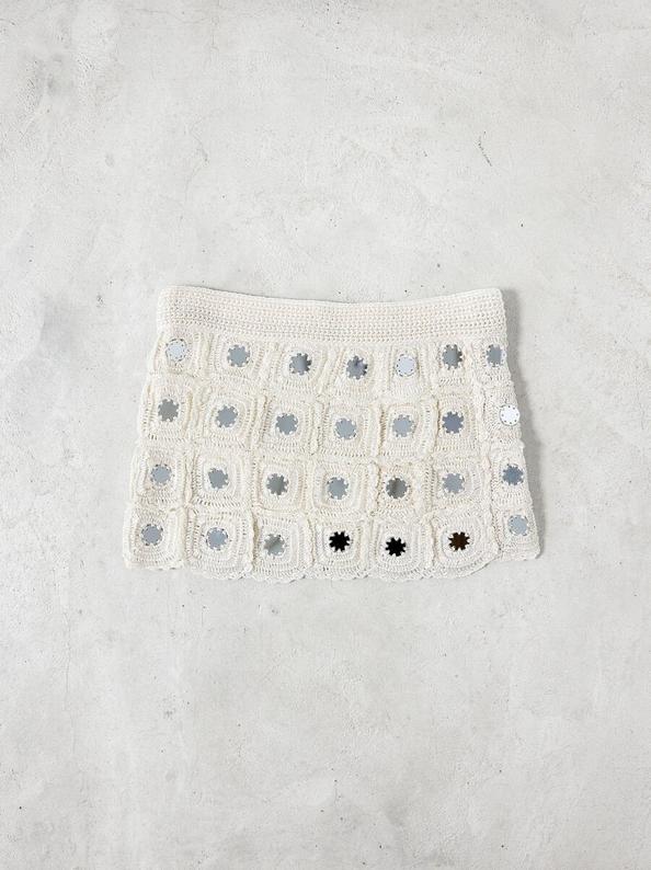 Oferta de Short knitted skirt with mirror detail por 49,99€ en Parfois