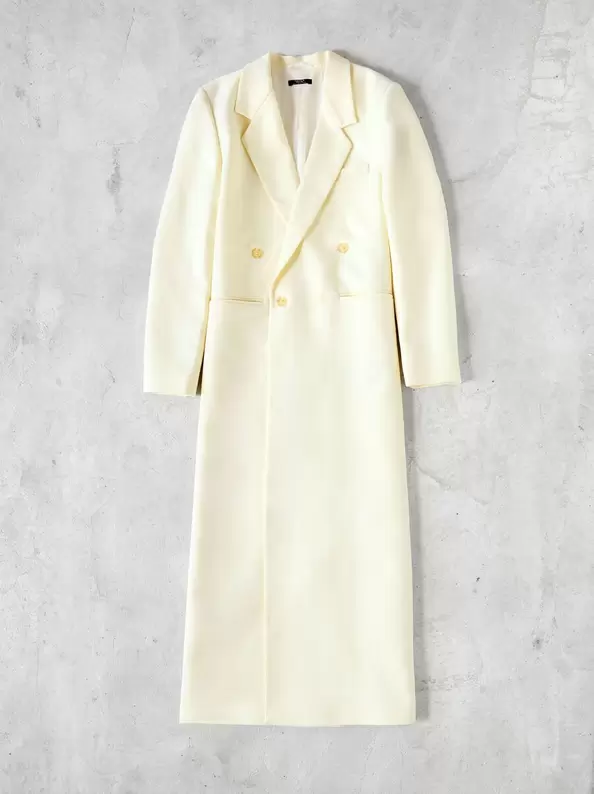 Oferta de Long blazer with shoulder pads por 99,99€ en Parfois