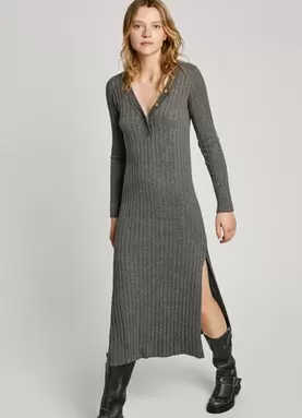 Oferta de RIBBED MAXI DRESS por 72€ en Pepe Jeans