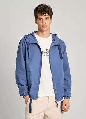 Oferta de LIGHTWEIGHT HOODED JACKET por 90€ en Pepe Jeans