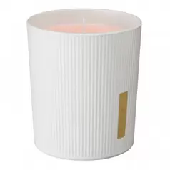 Oferta de - The Ritual of Sakura Scented Candle Vela Aromática por 22,4€ en Perfumerías Sabina