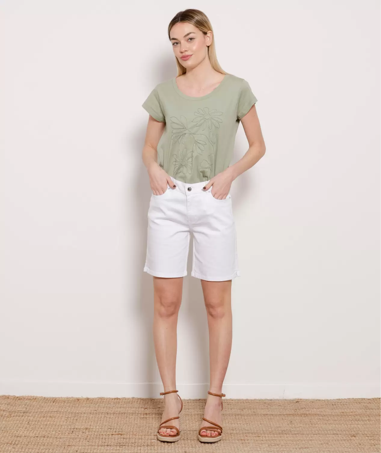 Oferta de BERMUDA ABAT por 29,9€ en Pilar Prieto