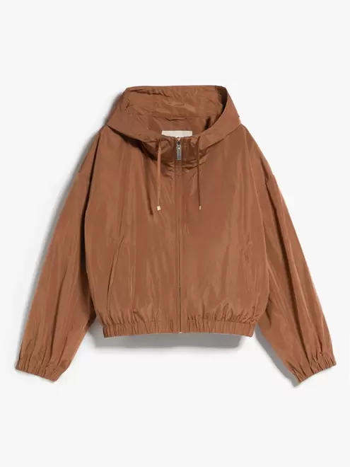 Oferta de Parka corta de tafetán impermeable por 489€ en MaxMara