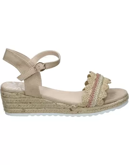 Oferta de Sandalias beige Mustang Austen por 34,95€ en Megacalzado