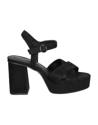 Oferta de Sandalias de tacón Mustang Sindy por 39,95€ en Megacalzado