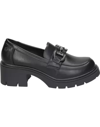 Oferta de Mocasines de tacón XTI 143105 negros por 49,95€ en Megacalzado