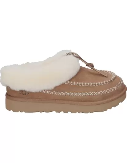 Oferta de Zuecos cómodo de mujer UGG tasman alpine color marrón por 129,95€ en Megacalzado