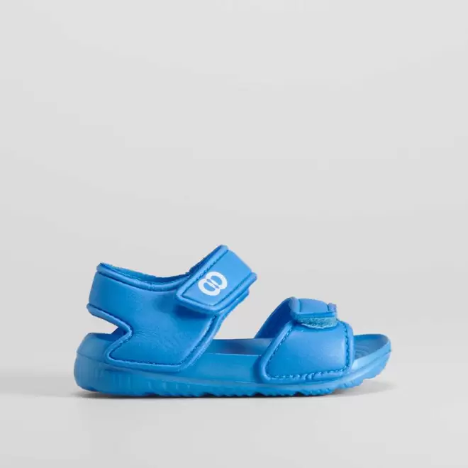 Oferta de Sandalia azul velcros playa COCONUT DRIVE por 3,99€ en Merkal