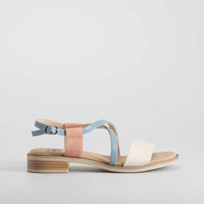 Oferta de Sandalia plana beige y multicolor COMFEET por 39,99€ en Merkal